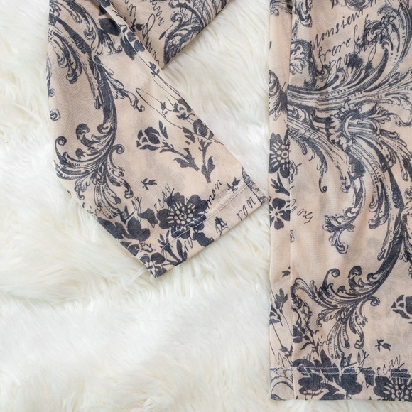 Walking Art Sheer Paisley Print 3/4 Sleeve Top Size Medium - Picture 5 of 7